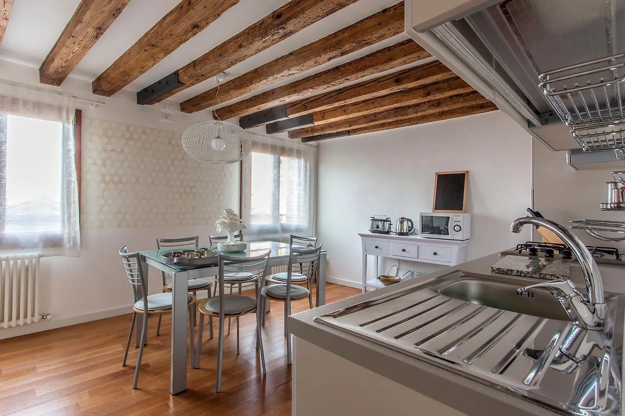 Apartment Appartamento Calle Furlani Venice
